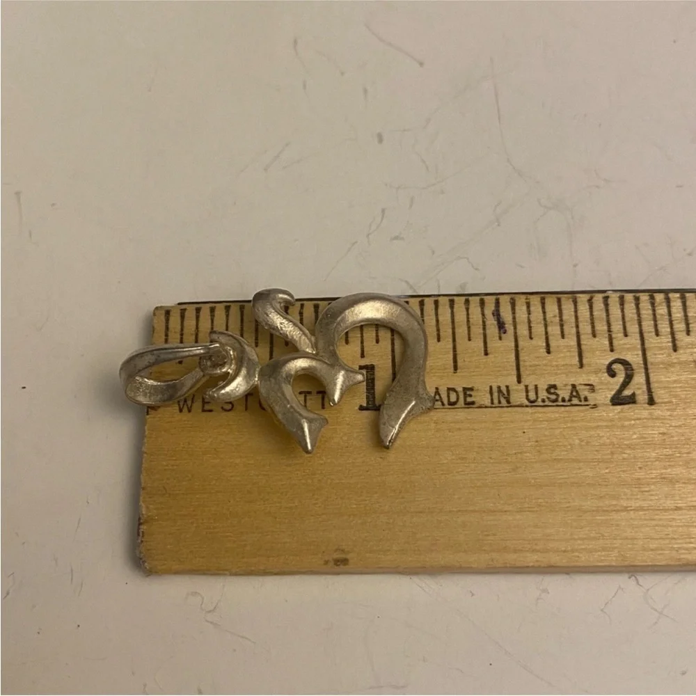 Om (Ohm) Pendant Unbranded Silver Not stamped